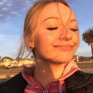 Meet your Posher, Louisa